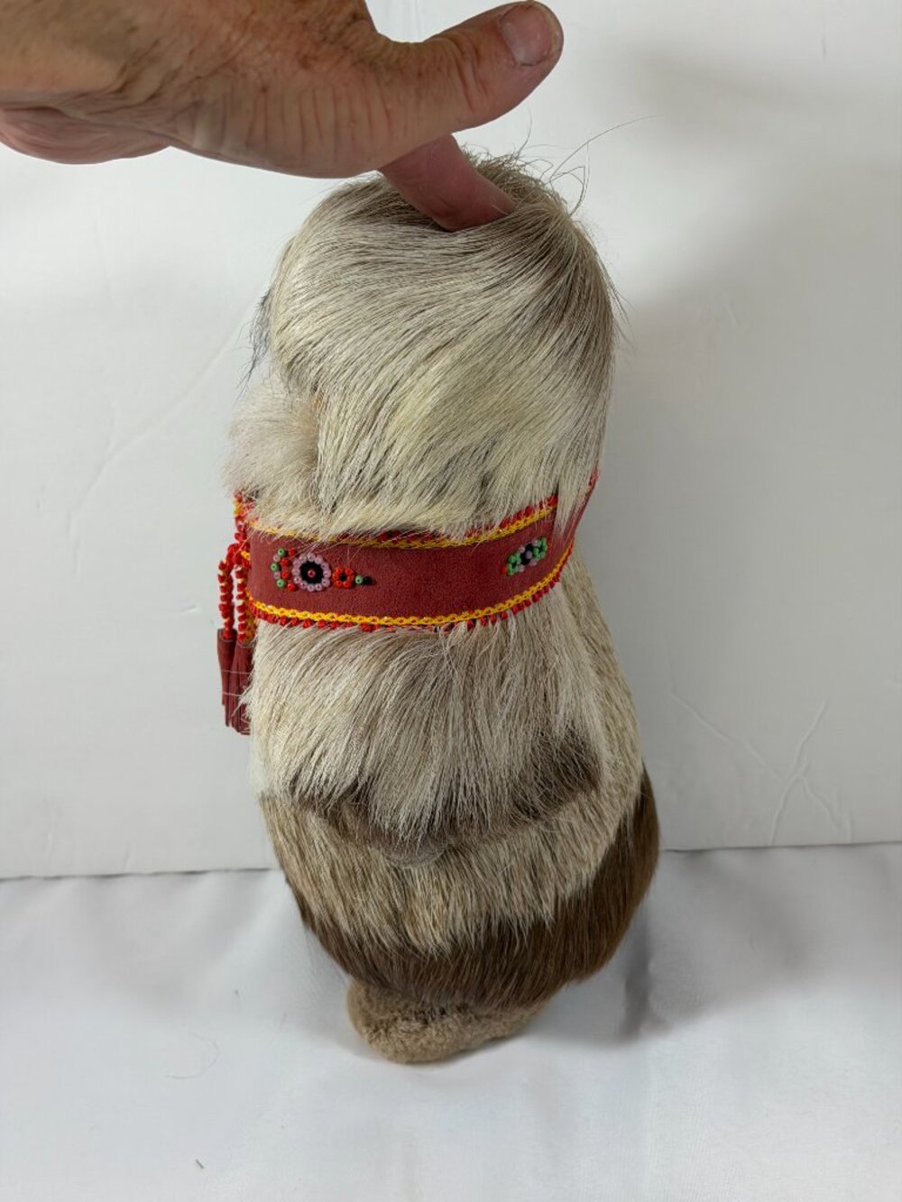 Vintage Inuit Native Arctic Doll, Handmade, Fur & Glass Beads, MINT condition - Picture 11 of 13